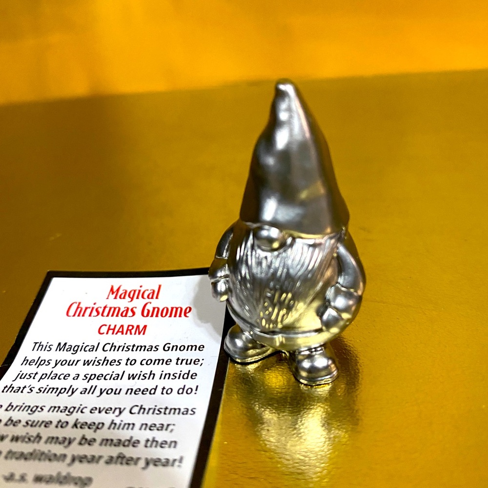 CHRISTMAS GNOME CHARM WISH BOX WITH POCKET CARD CHARM OPENS